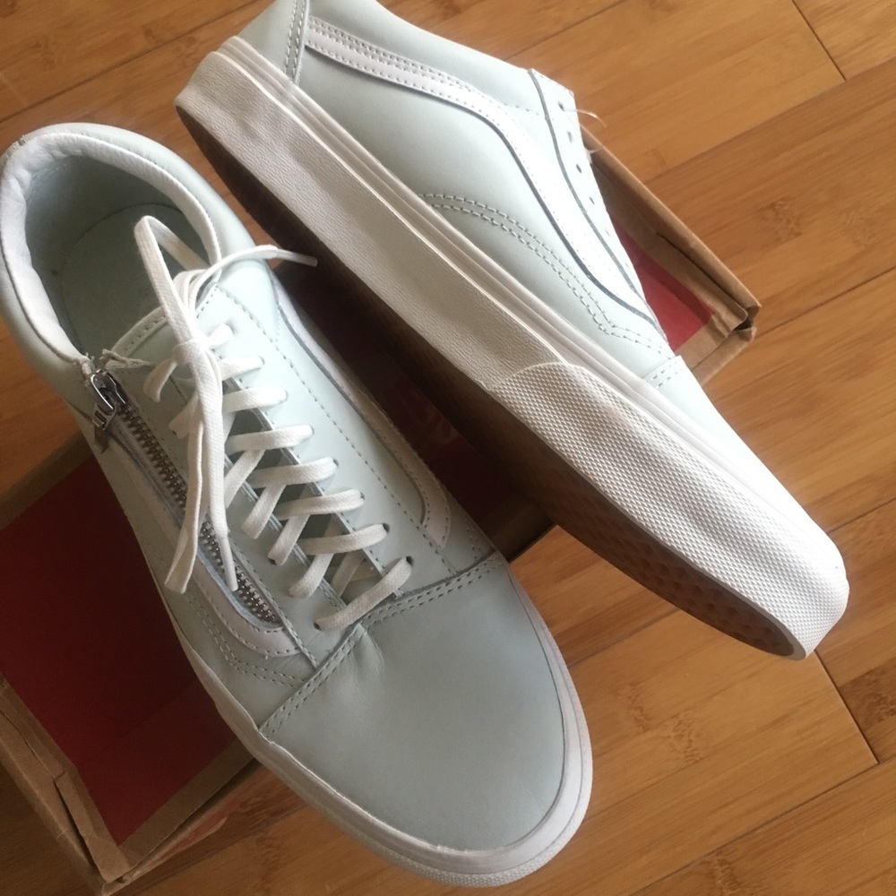 Vans classic